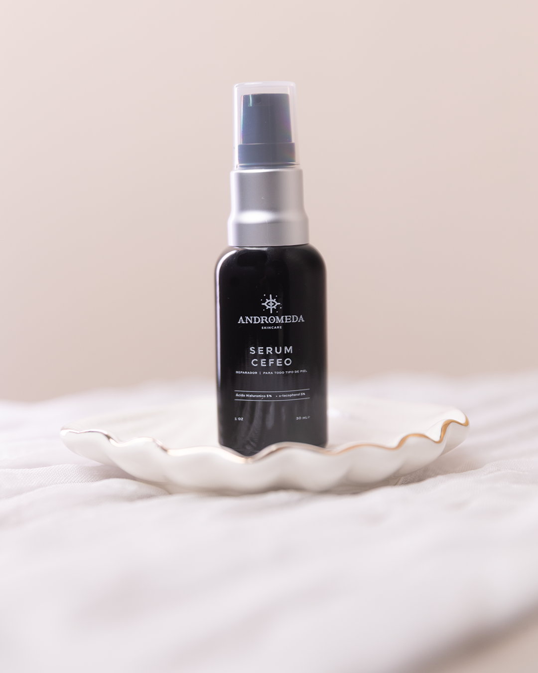 SERUM FACIAL HIDRATANTE CON ÁCIDO HIALURÓNICO CEFEO